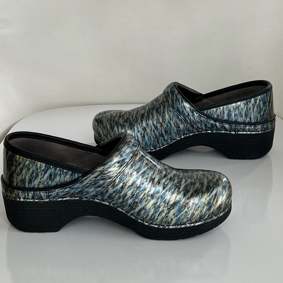 Dansko Women's Size US 8.5 - 9 EU 39 LT Pro Blue Waves Clogs Professional Shoes - Picture 10 of 16